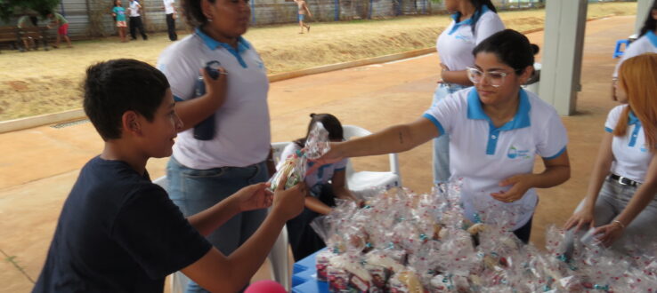 Mercado Escola da UFMS promove dia de comercialização com celebração de dia das crianças