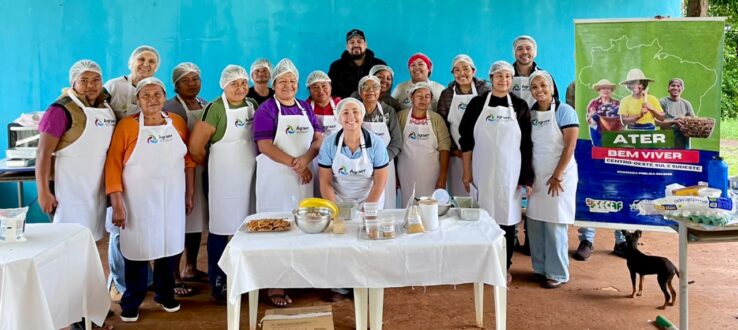 Oficina apresenta receitas com frutos do Cerrado e incentiva geração de renda em comunidade indígena